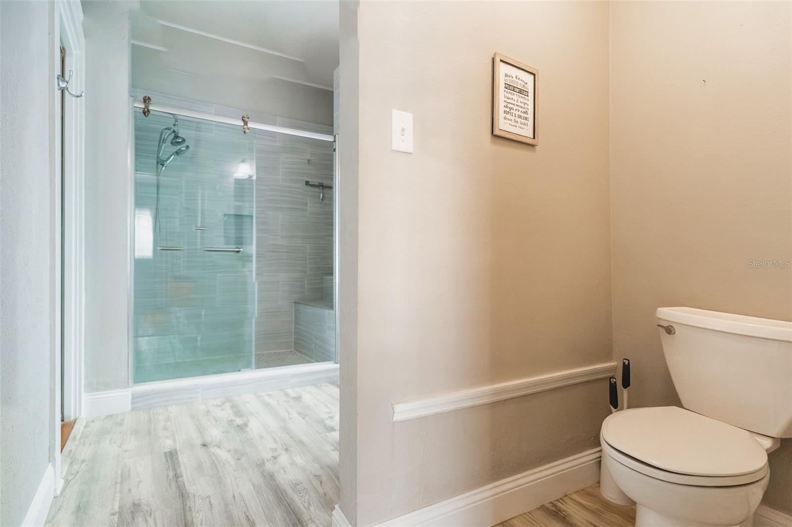 BENNETTS S 01/2 BLK 68 DE LAN - Residential