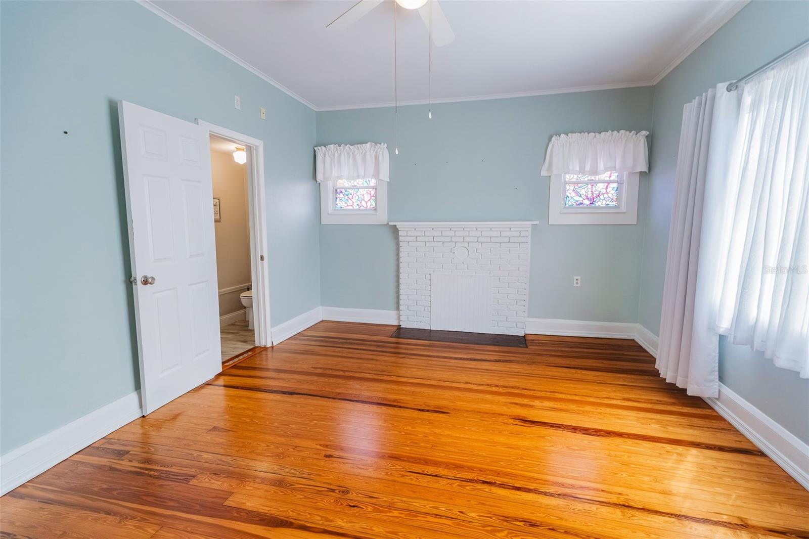 BENNETTS S 01/2 BLK 68 DE LAN - Residential