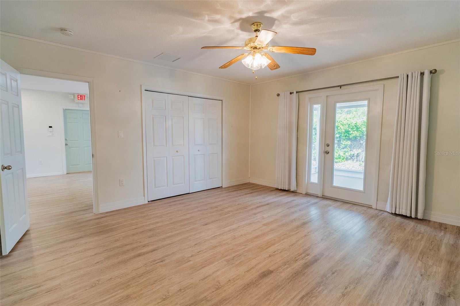 BENNETTS S 01/2 BLK 68 DE LAN - Residential