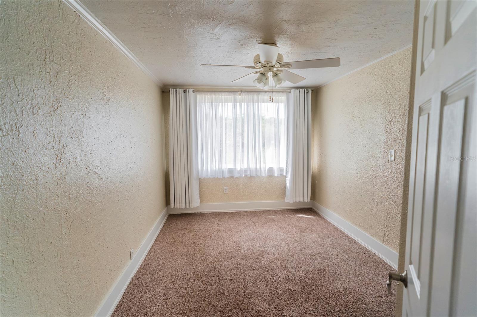 BENNETTS S 01/2 BLK 68 DE LAN - Residential