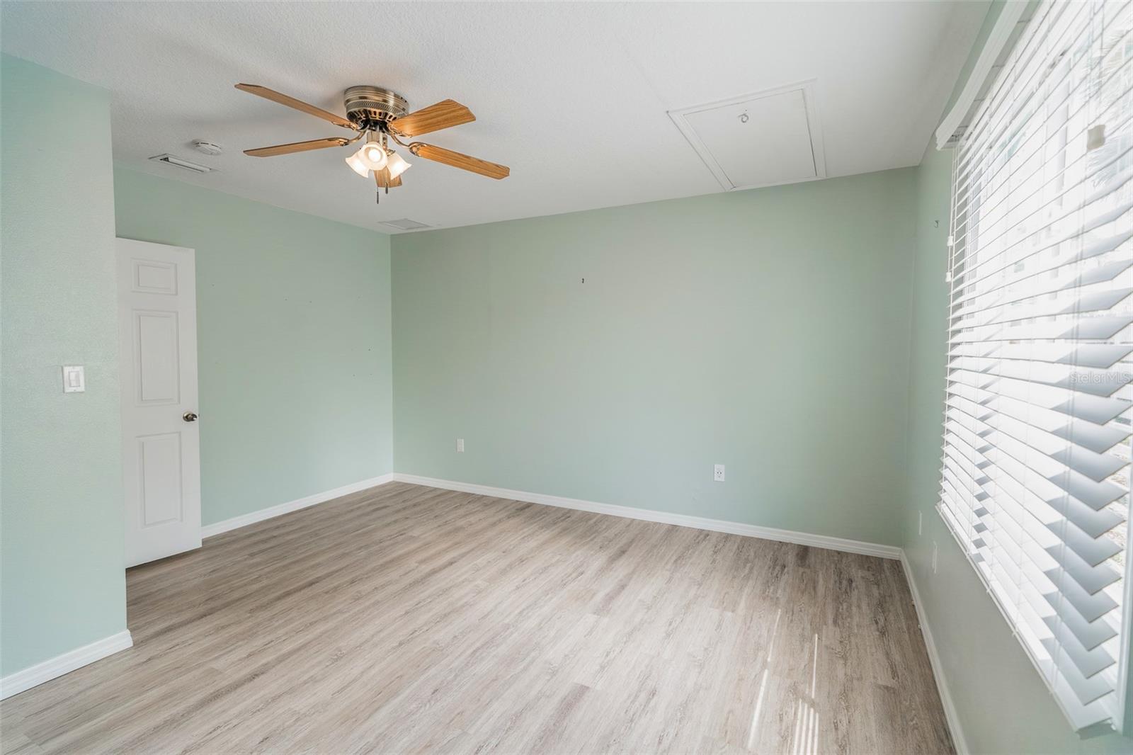 BENNETTS S 01/2 BLK 68 DE LAN - Residential