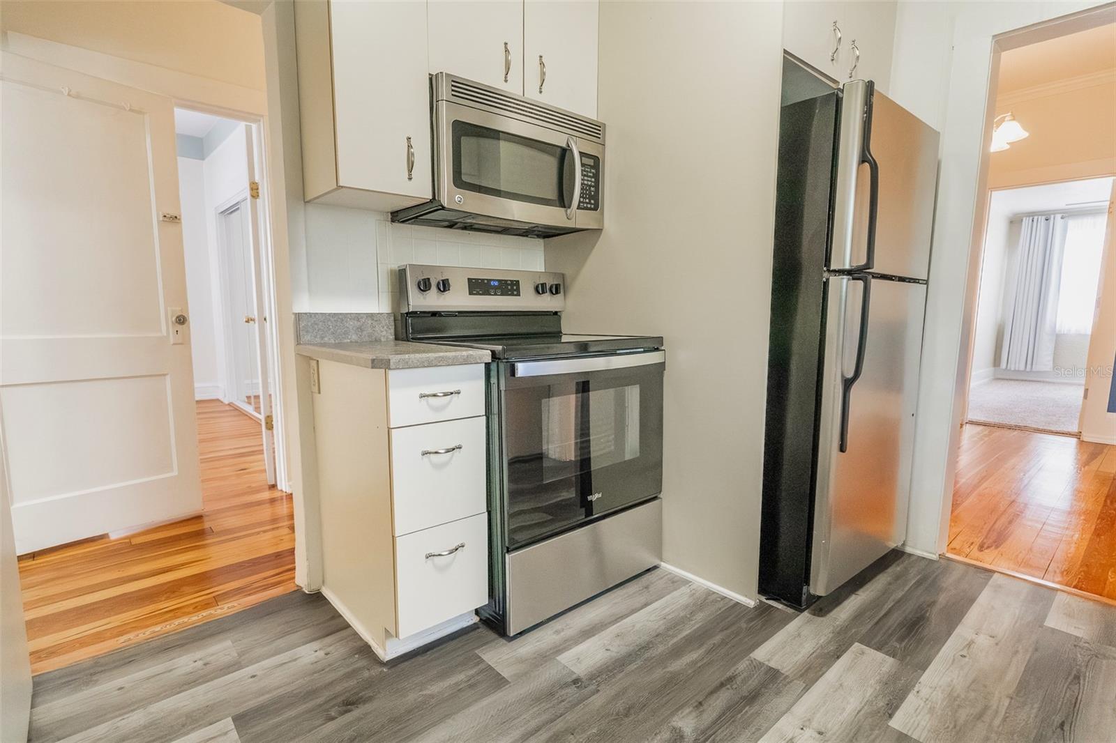 BENNETTS S 01/2 BLK 68 DE LAN - Residential