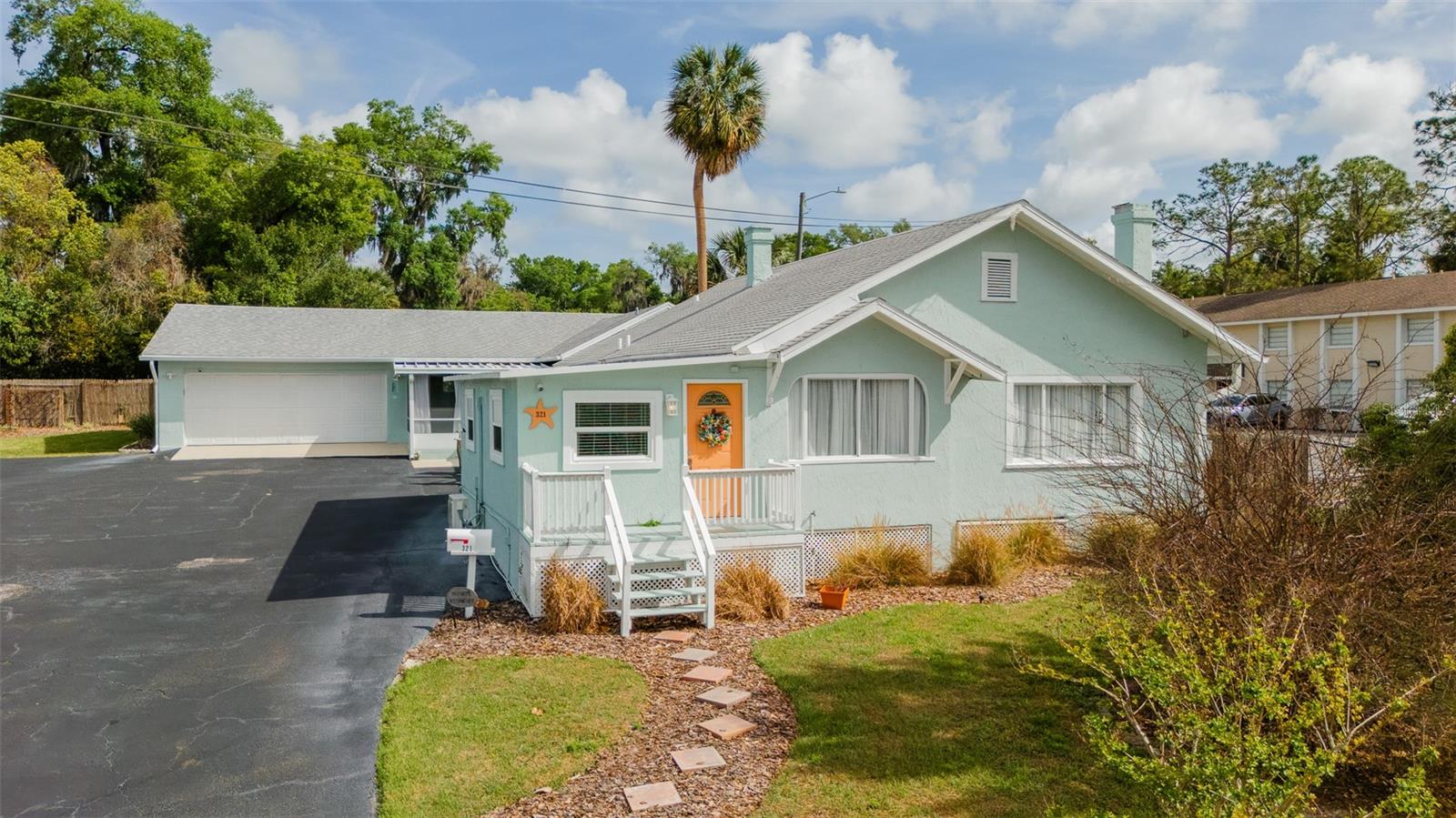 321 W PENNSYLVANIA AVENUE