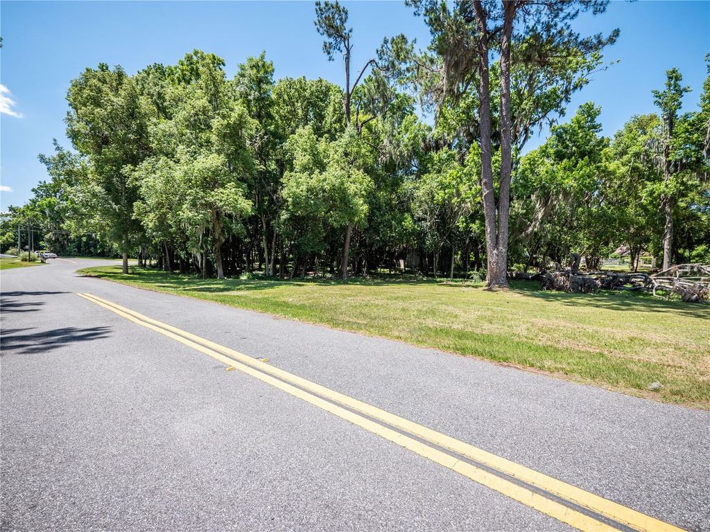Photo of Tbd SE 4 Avenue, Ocala, FL 34471 (MLS # OM695788)