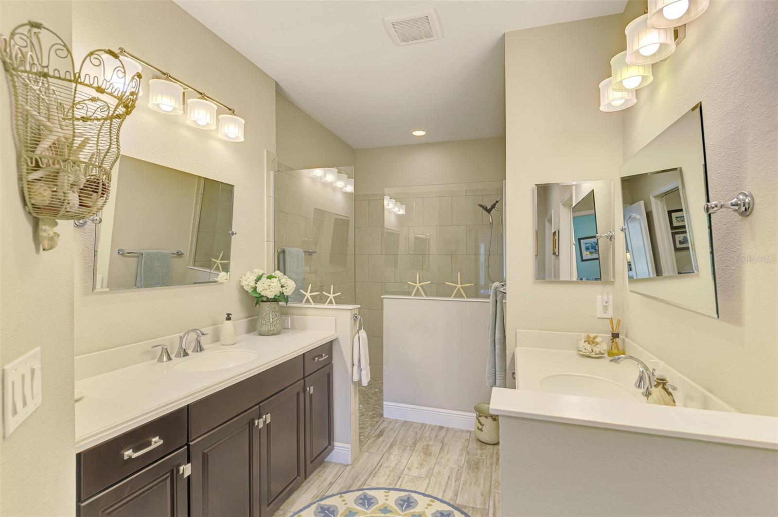 GRAND PALM PH 3A C - Residential