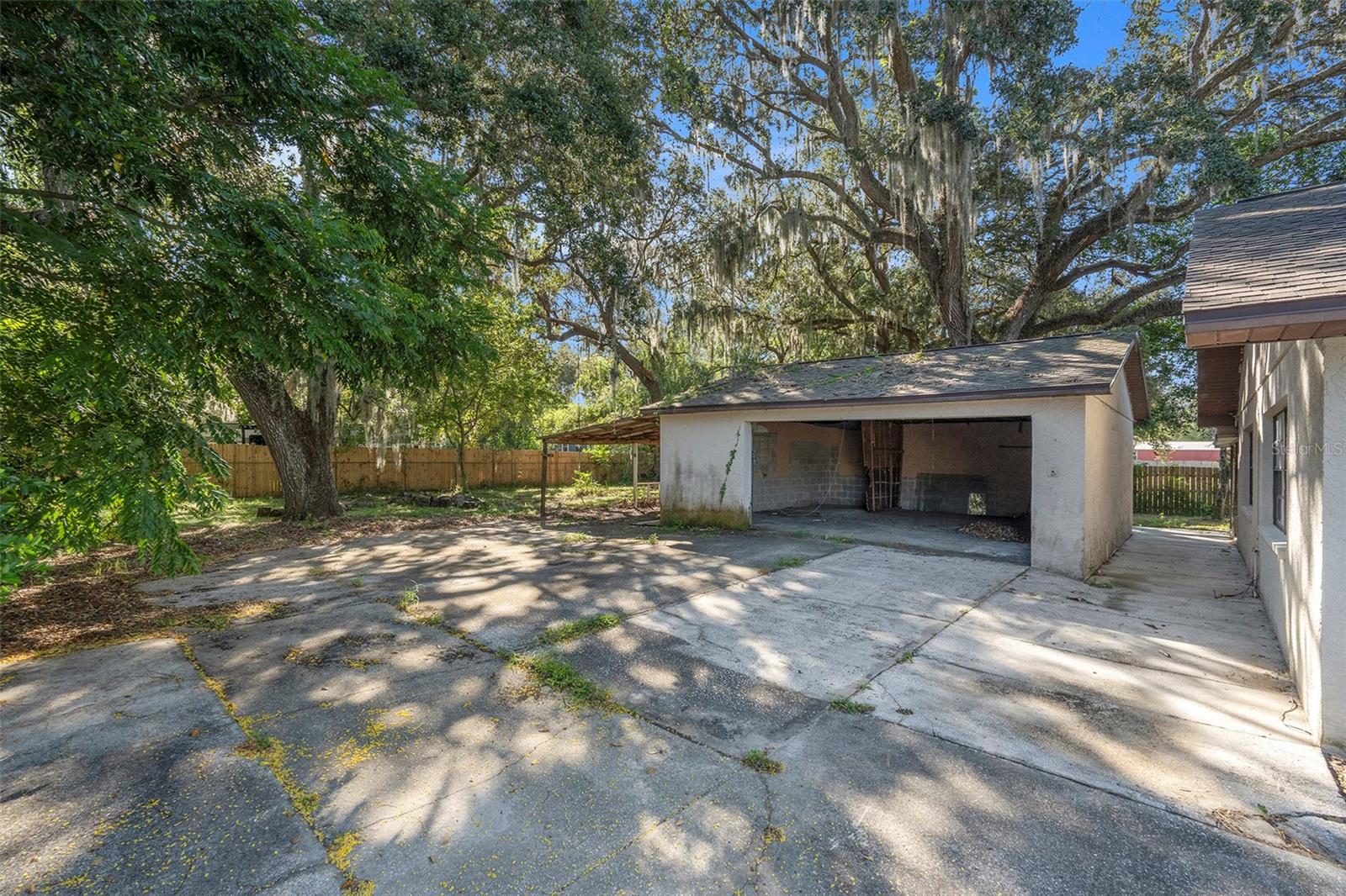 LAKEWOOD ACRES SUB - Residential
