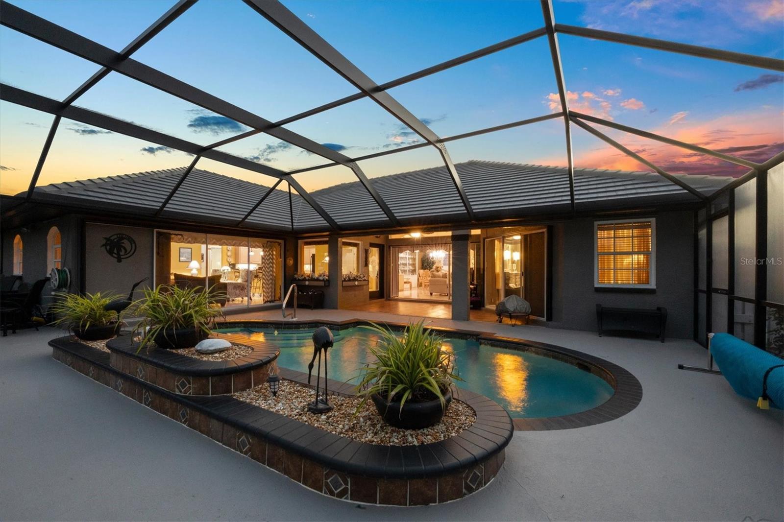 THE LAKES OF JACARANDA - Residential