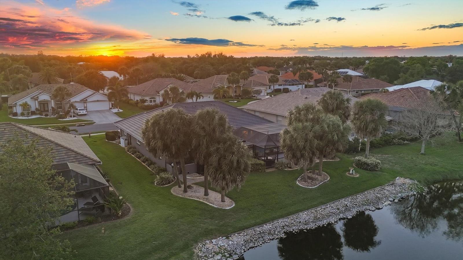 THE LAKES OF JACARANDA - Residential