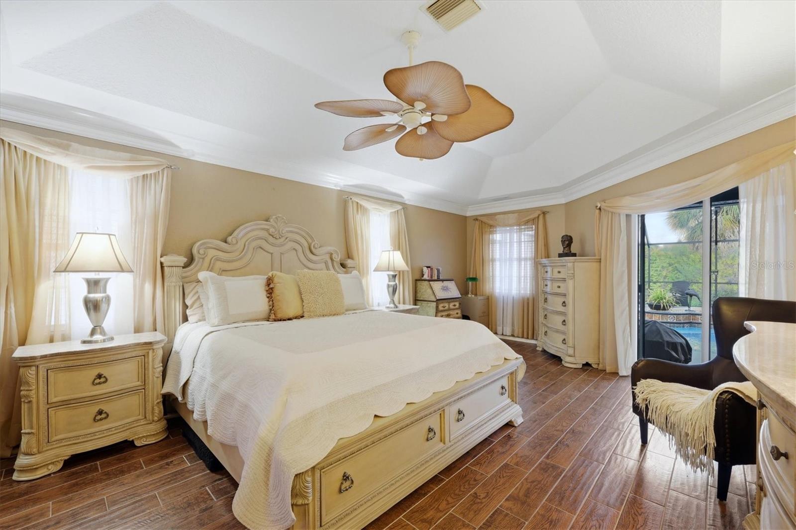 THE LAKES OF JACARANDA - Residential