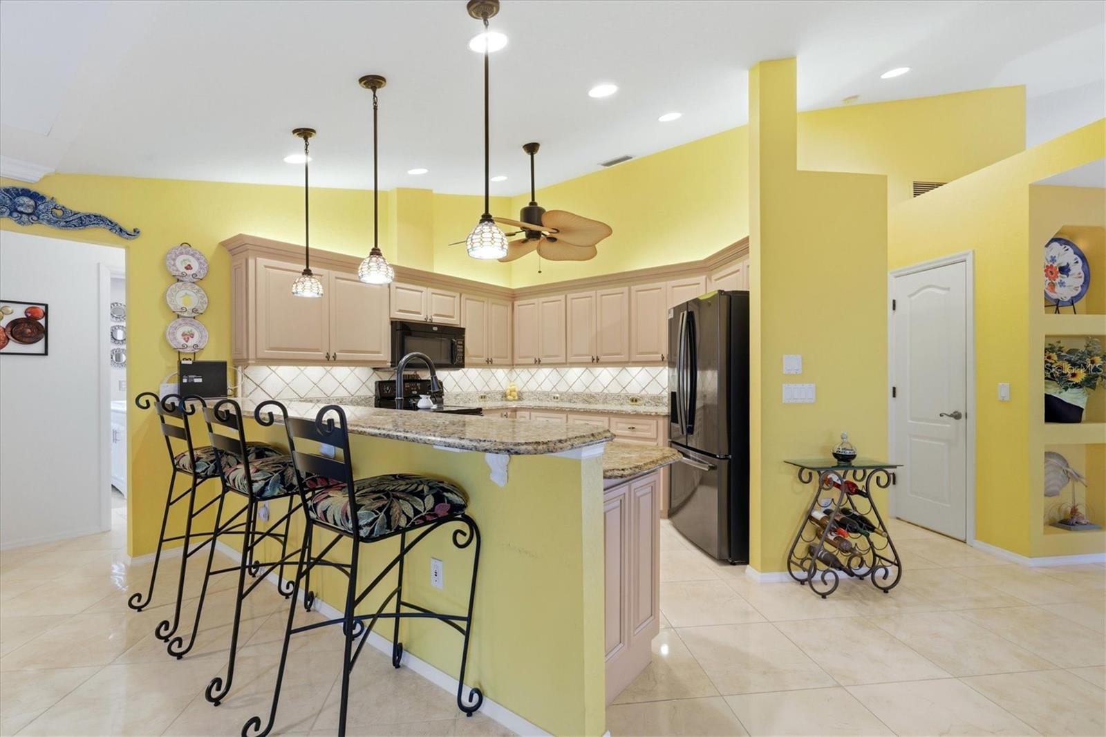 THE LAKES OF JACARANDA - Residential