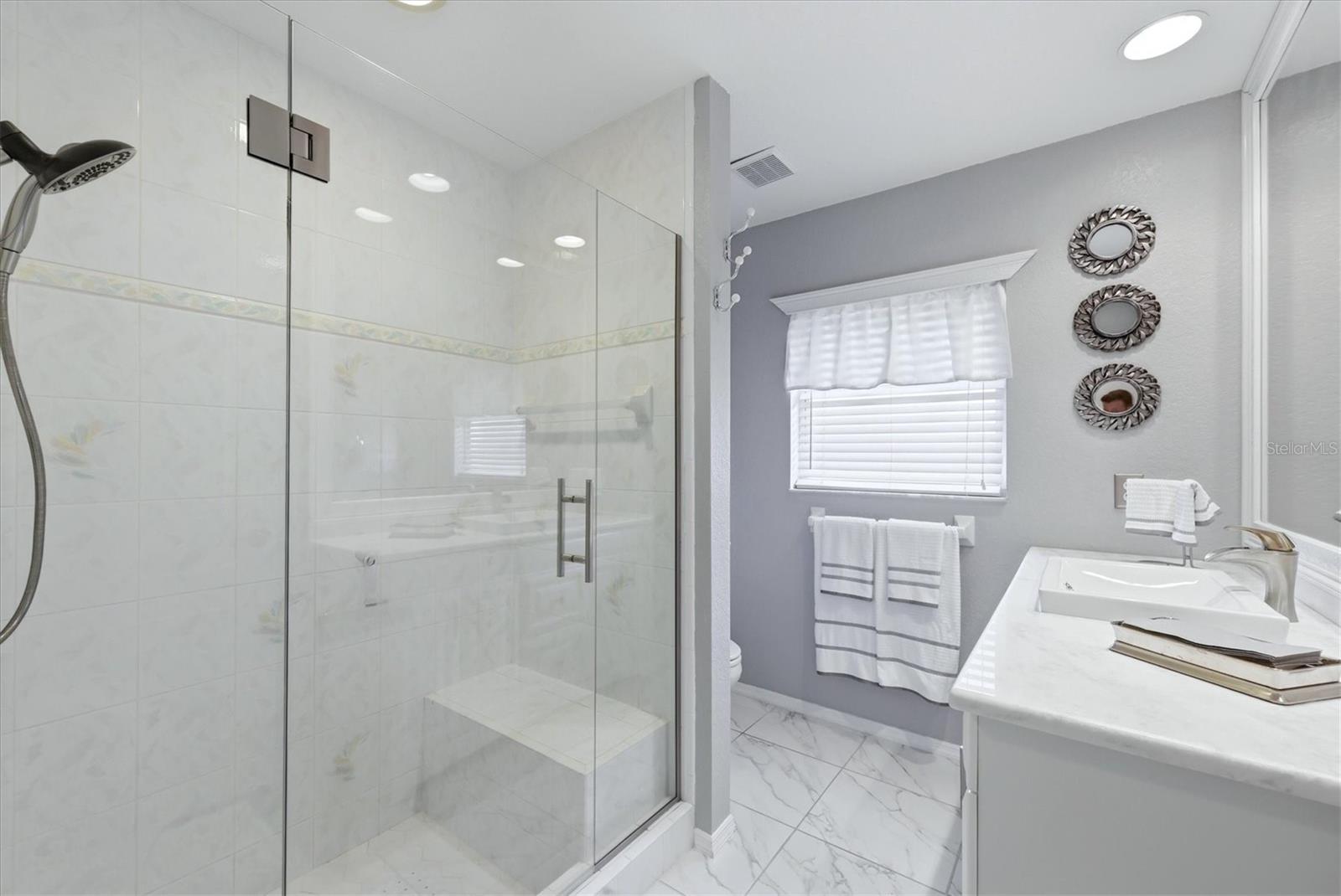 THE LAKES OF JACARANDA - Residential