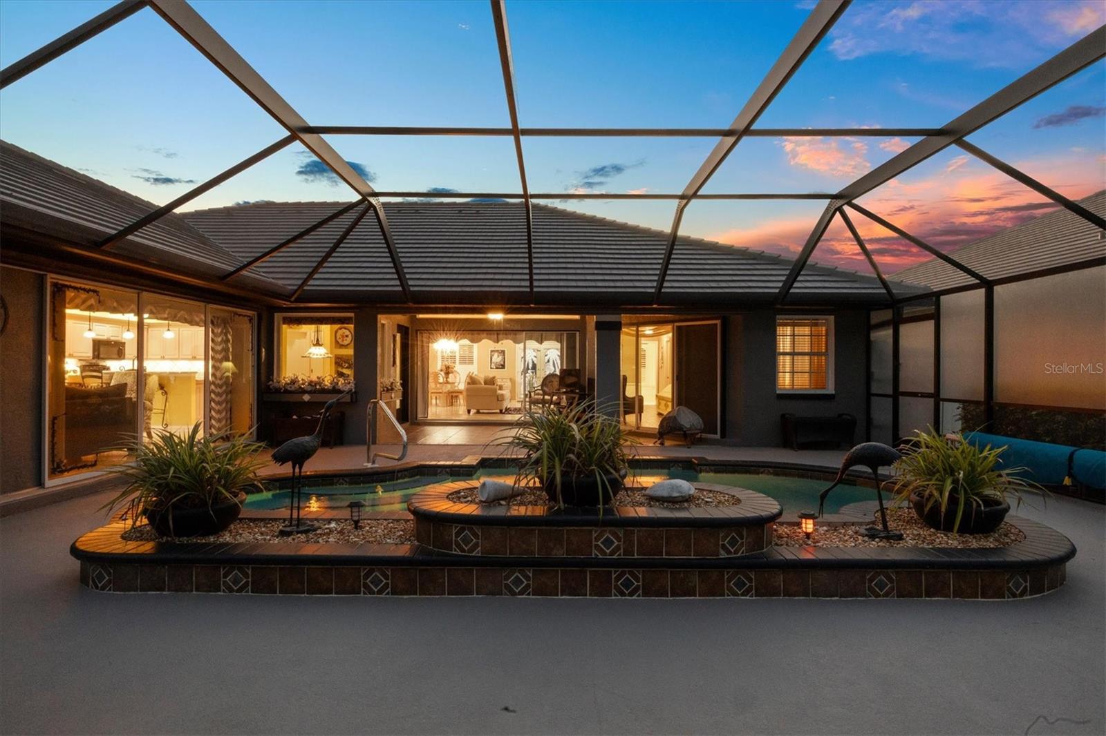 THE LAKES OF JACARANDA - Residential