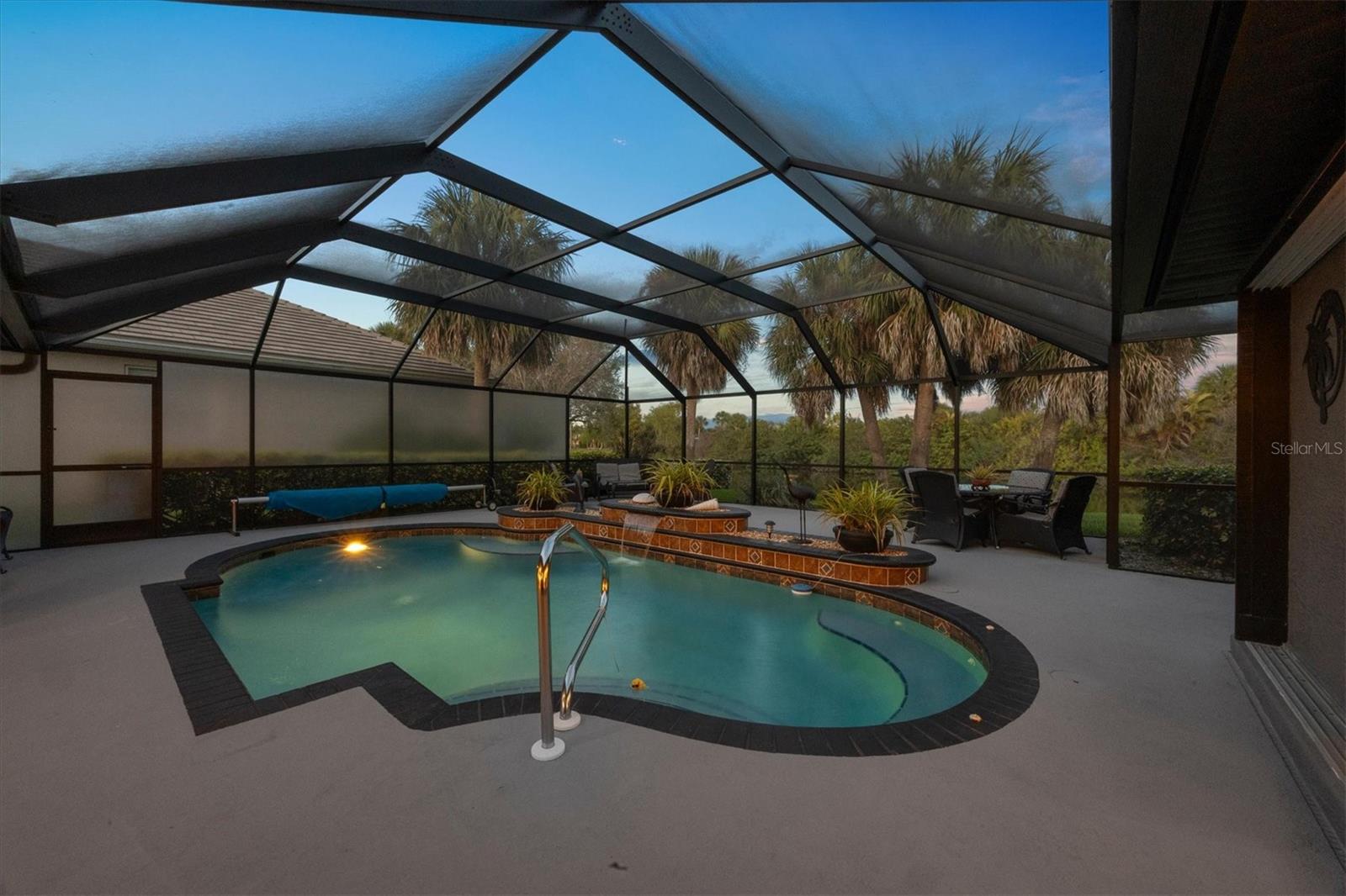 THE LAKES OF JACARANDA - Residential