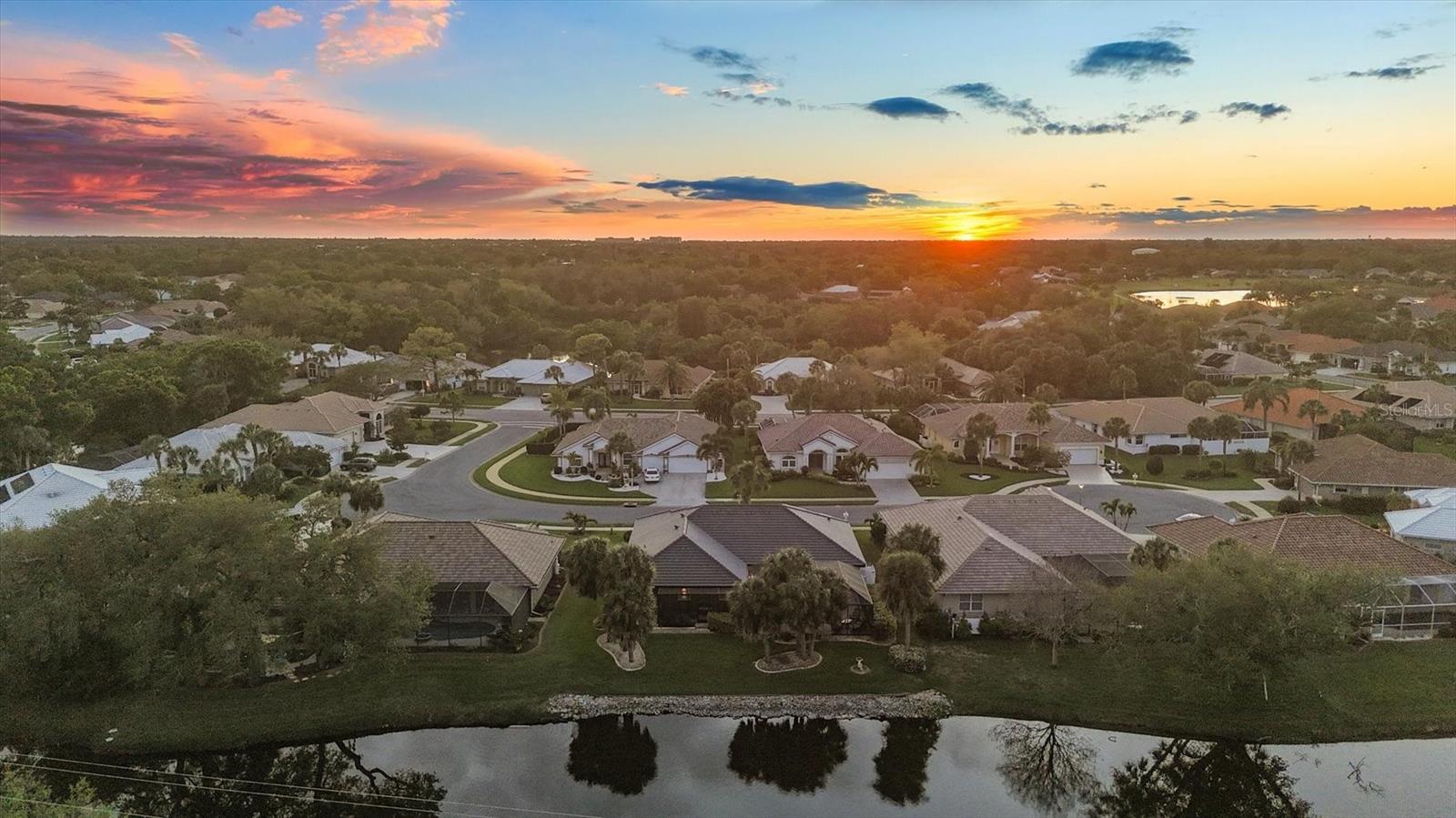 THE LAKES OF JACARANDA - Residential