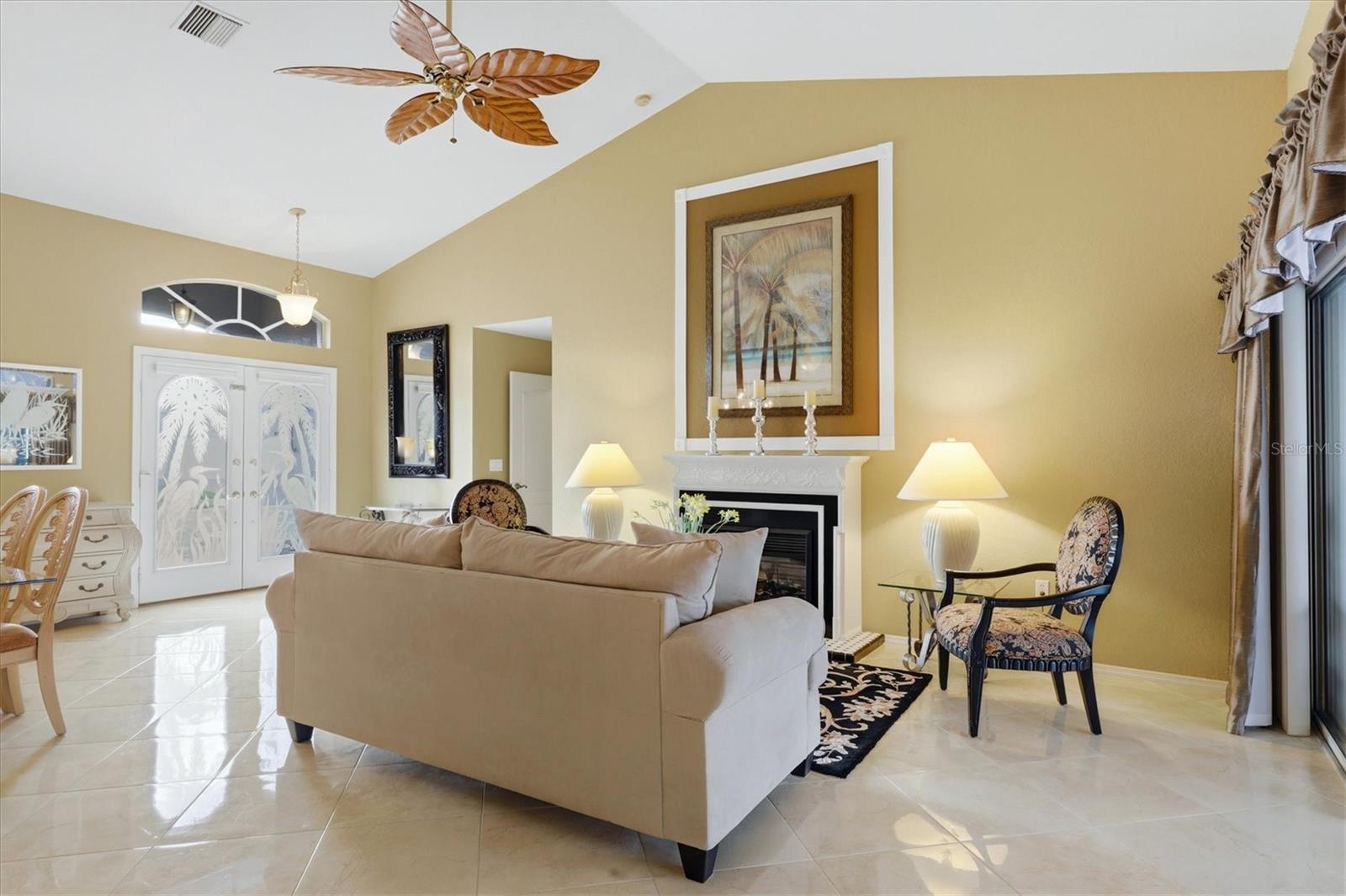 THE LAKES OF JACARANDA - Residential