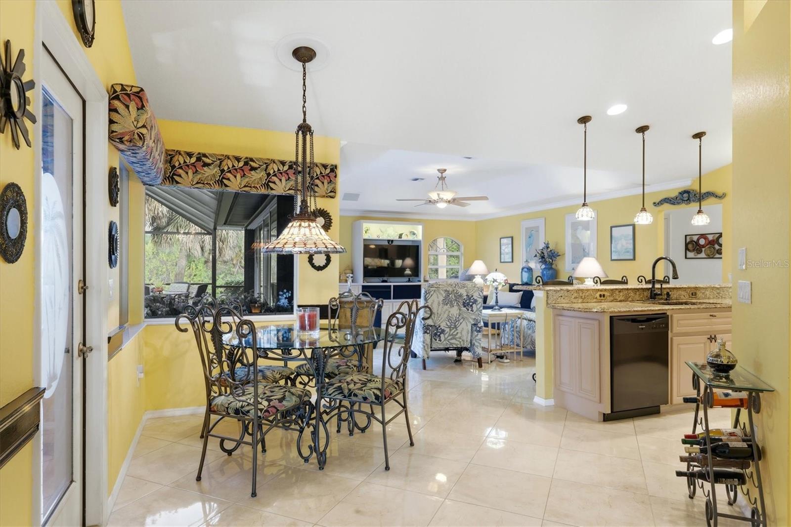 THE LAKES OF JACARANDA - Residential