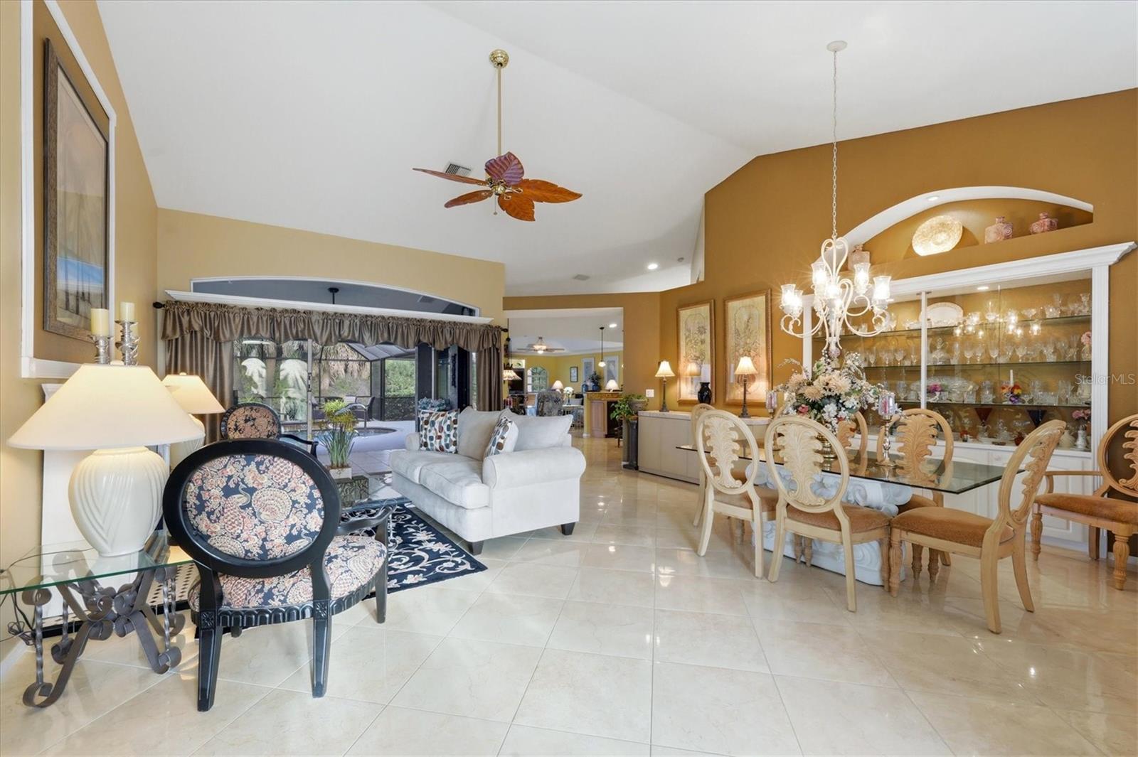 THE LAKES OF JACARANDA - Residential