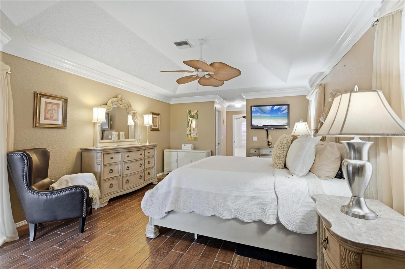 THE LAKES OF JACARANDA - Residential