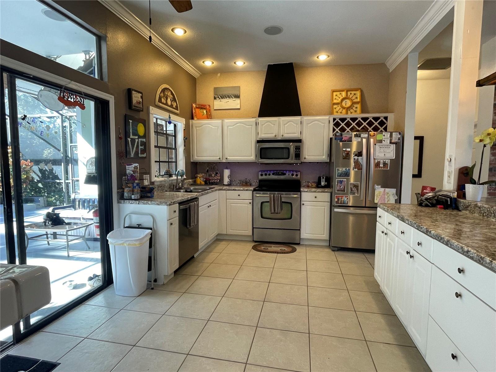 1014 WILLA LAKE CIRCLE