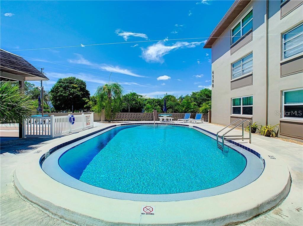 KINGS MOORINGS CONDO THE - Residential