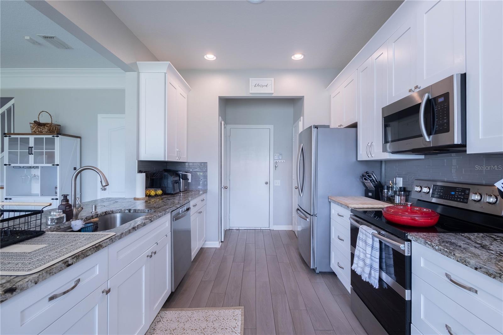 VALHALLA PH 3-4 - Residential Lease