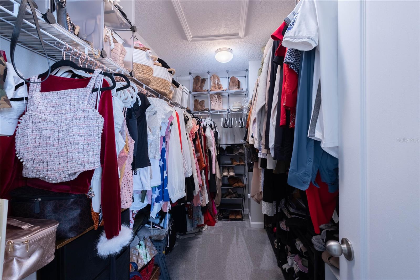 VALHALLA PH 3-4 - Residential Lease