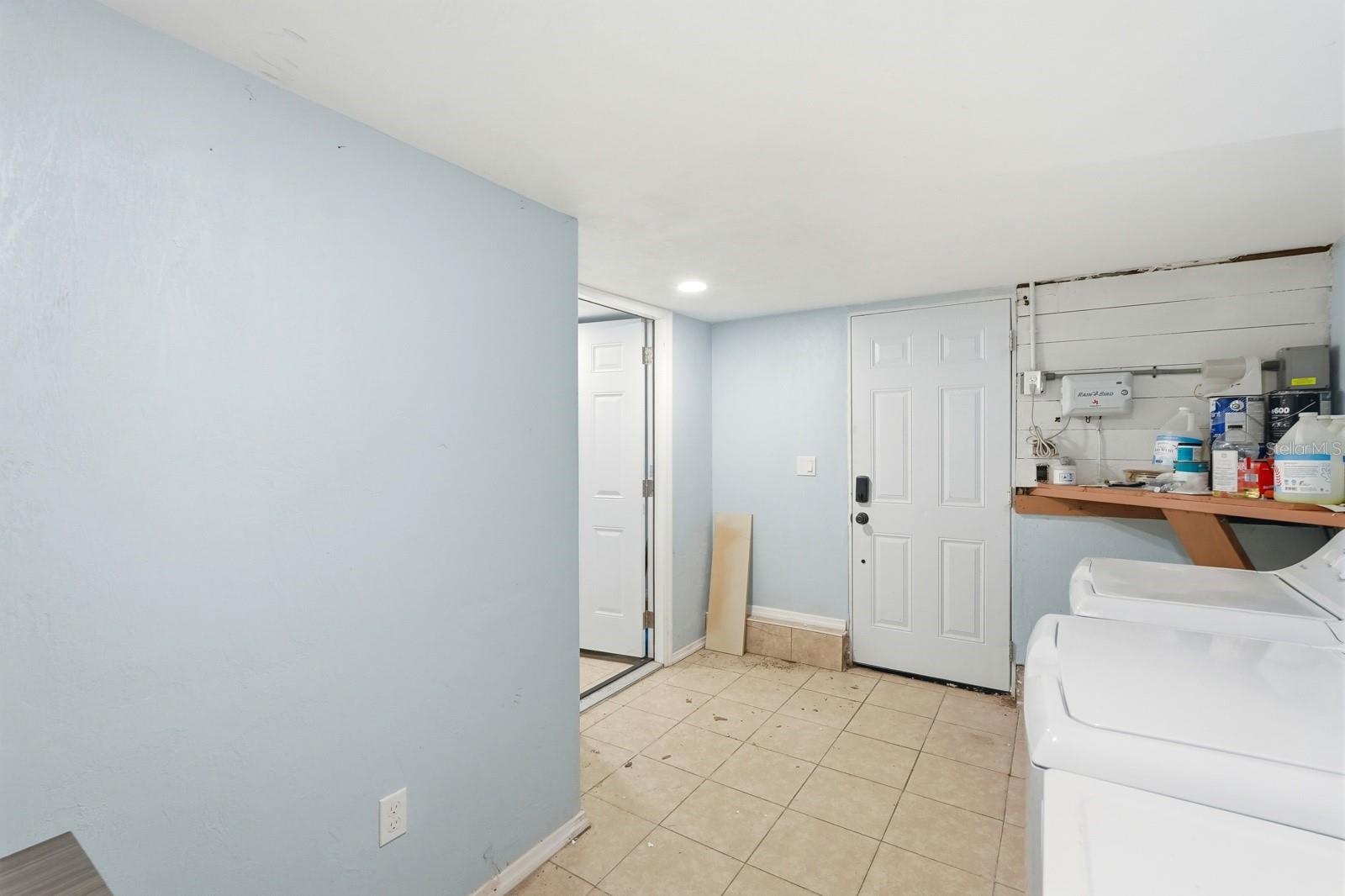 DESPLAND BLK 23 UNREC 162 - Residential Income