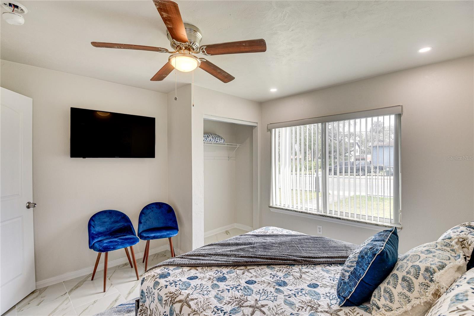 DESPLAND BLK 23 UNREC 162 - Residential Income