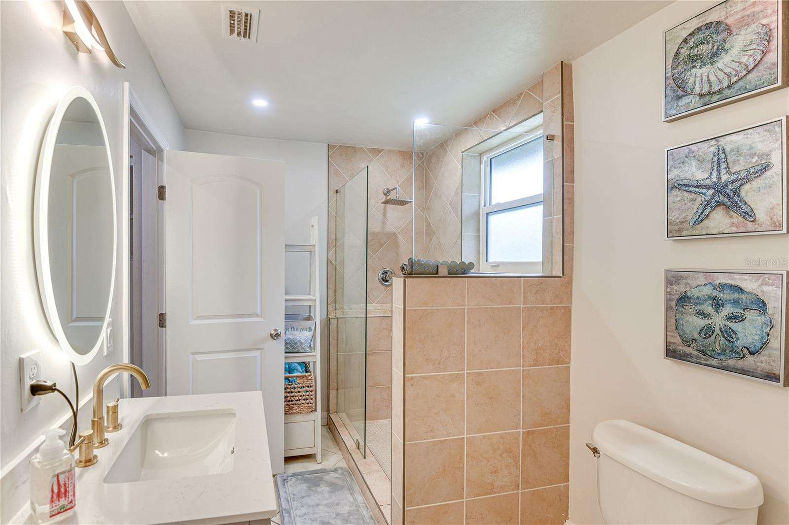 DESPLAND BLK 23 UNREC 162 - Residential Income