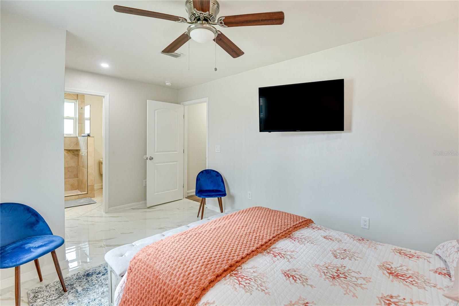 DESPLAND BLK 23 UNREC 162 - Residential Income