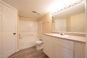 BELMONT/PK CENTRAL CONDO - Residential