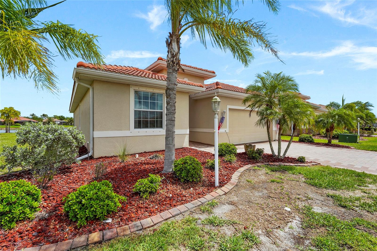 TALON BAY - Residential