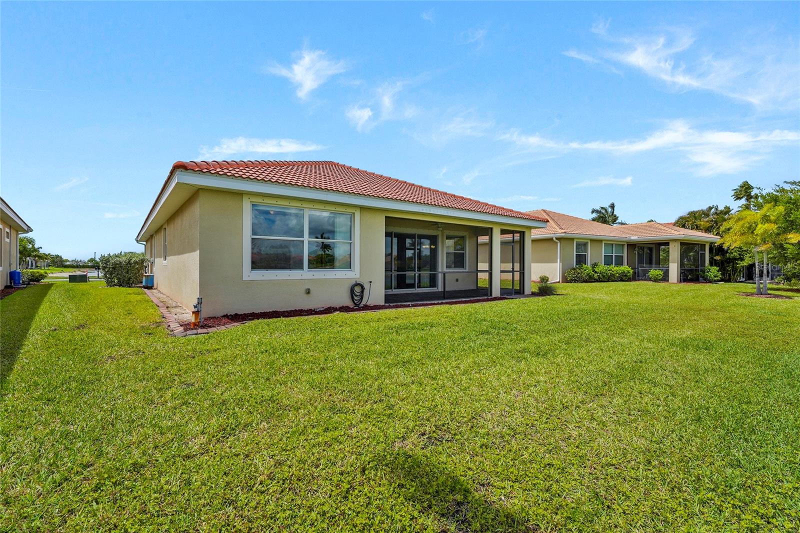 TALON BAY - Residential