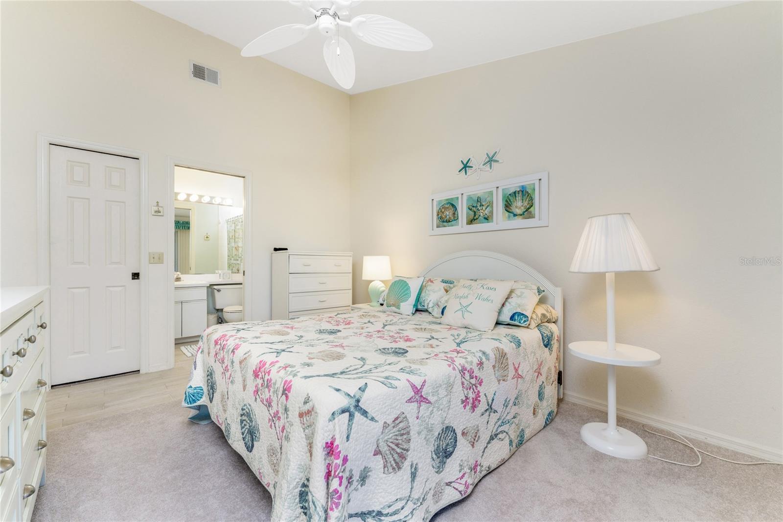 GOLDEN TEE PH 02 - Residential