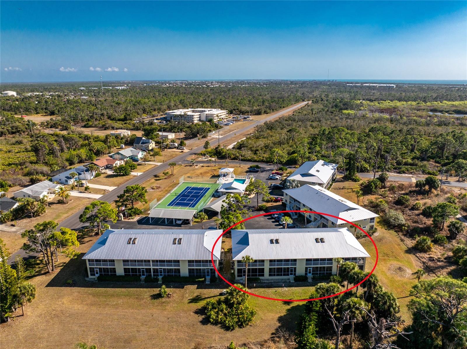 GOLDEN TEE PH 02 - Residential