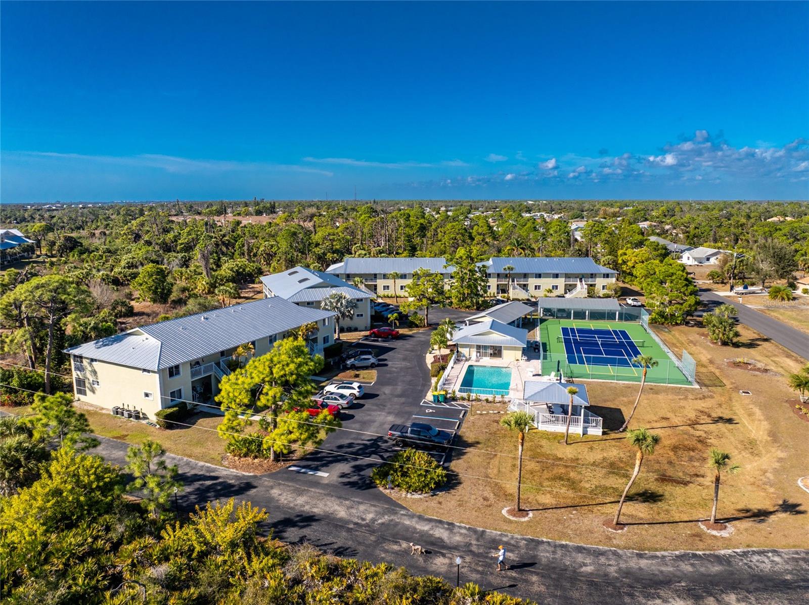 GOLDEN TEE PH 02 - Residential