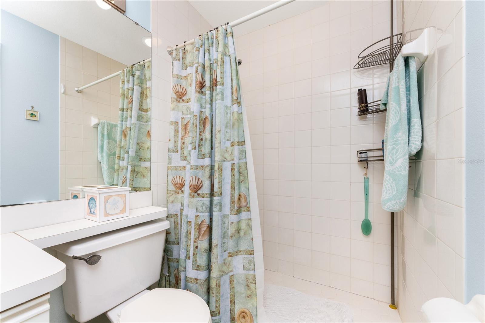 GOLDEN TEE PH 02 - Residential