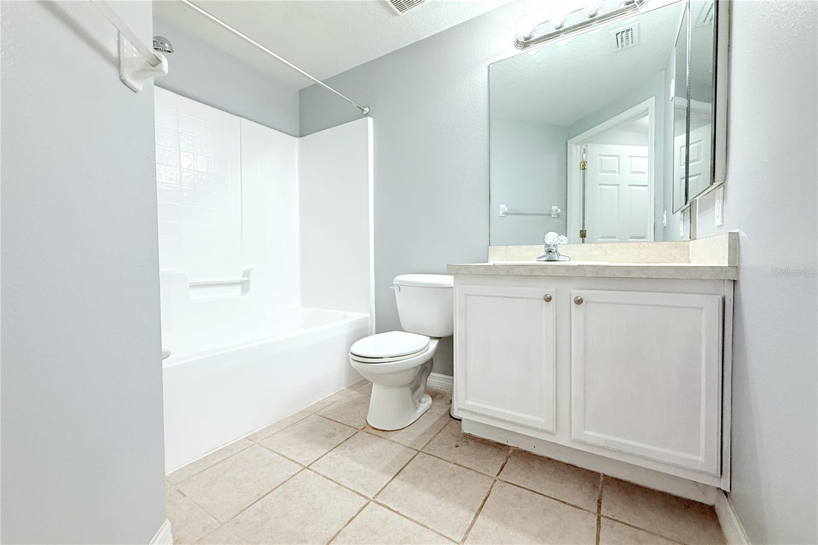 VILLAGES OF BLOOMINGDALE CONDO - Residential