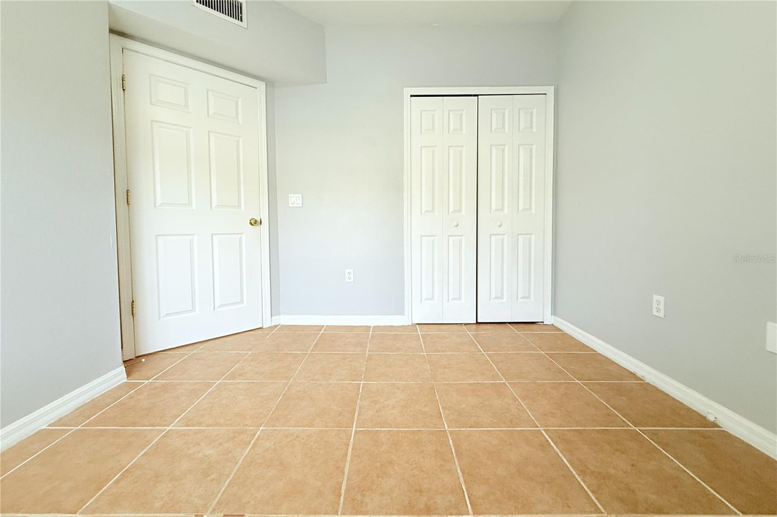 VILLAGES OF BLOOMINGDALE CONDO - Residential