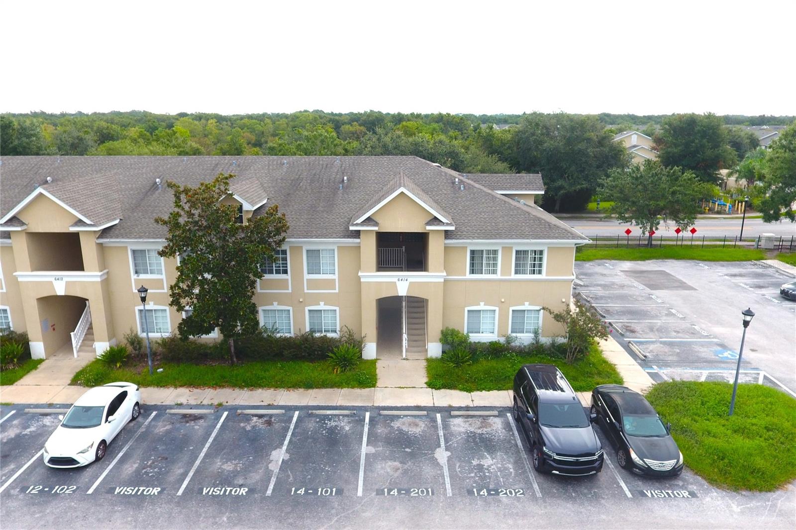 VILLAGES OF BLOOMINGDALE CONDO - Residential