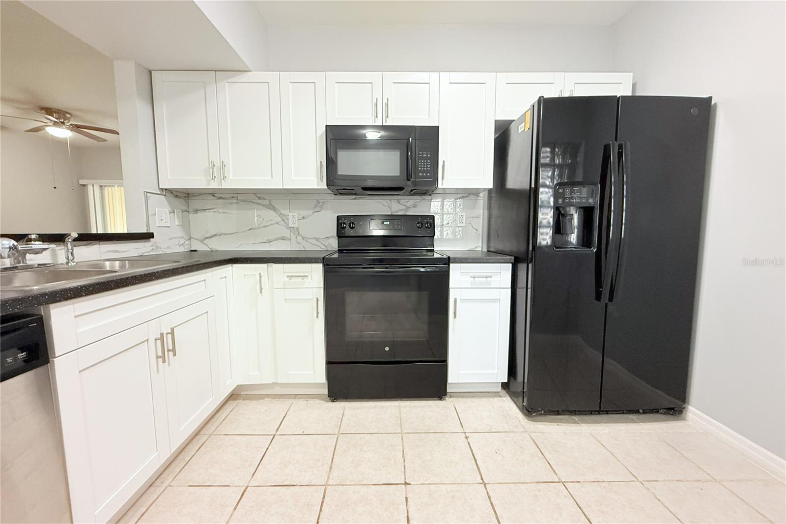 VILLAGES OF BLOOMINGDALE CONDO - Residential