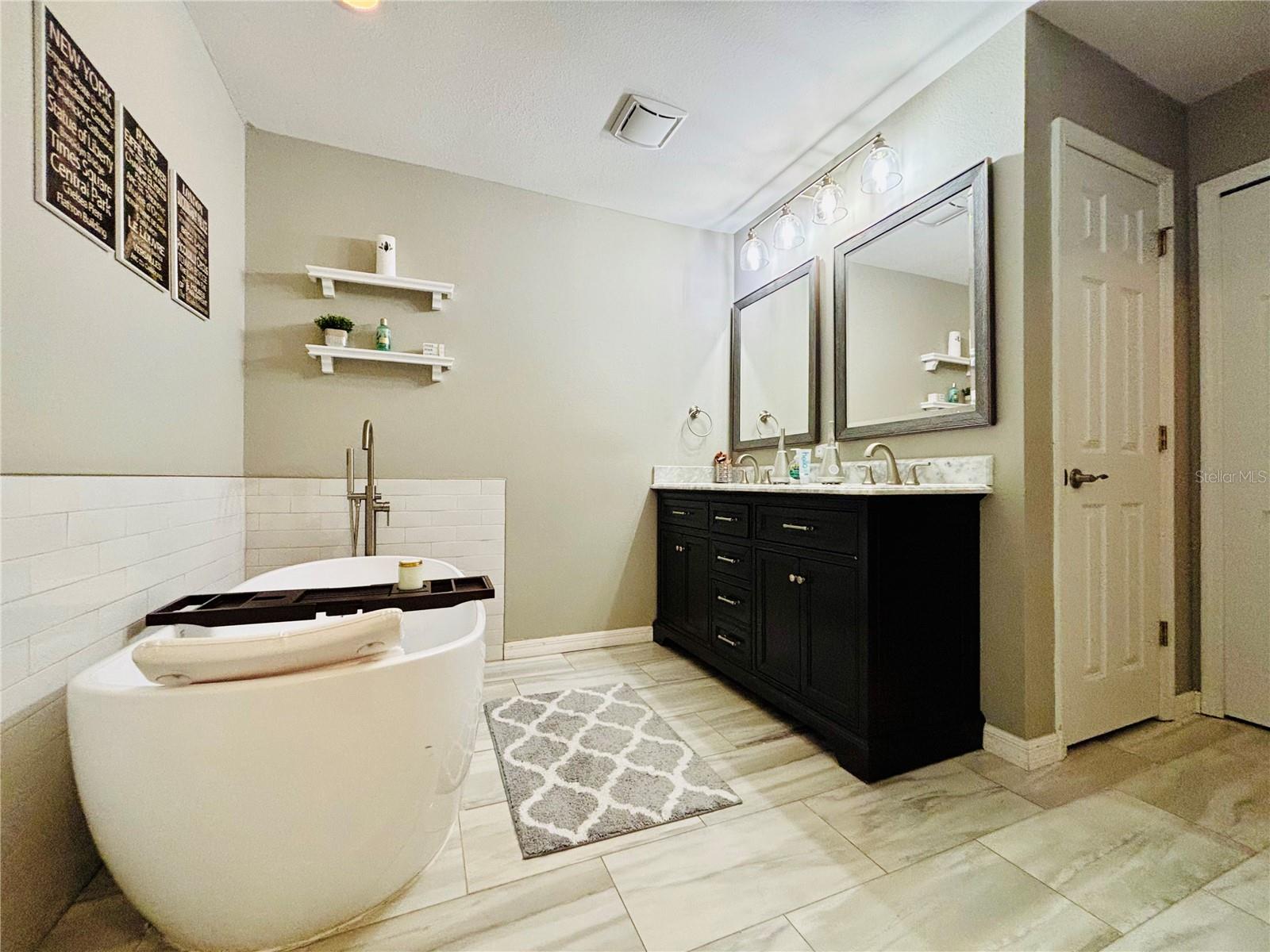 TRAILS UNIT 1 - Residential