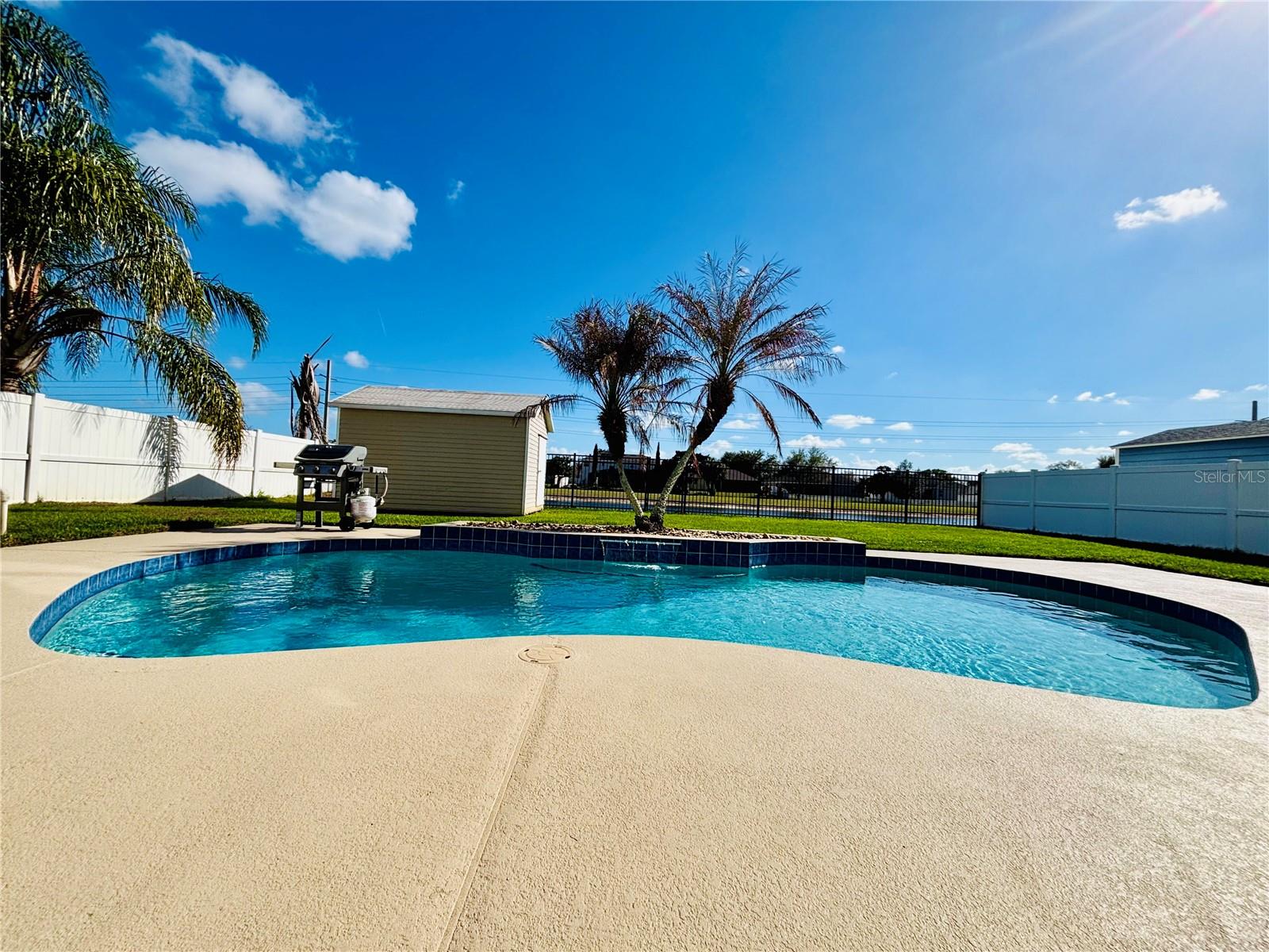 TRAILS UNIT 1 - Residential