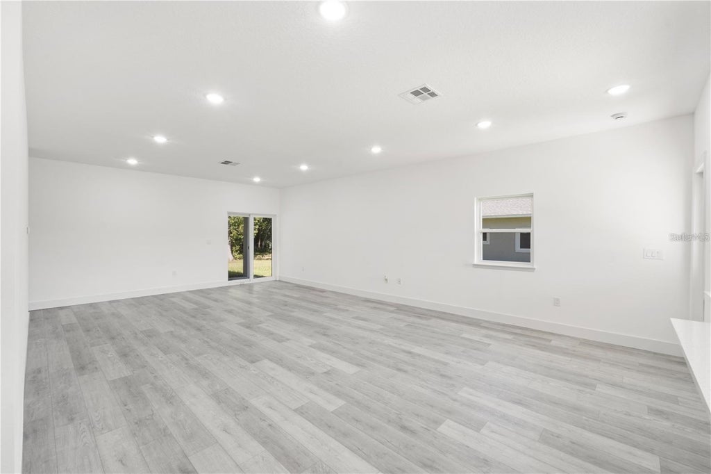 Photo of 820 E Desoto Street, Clermont, FL 34711 (MLS # O6444309)