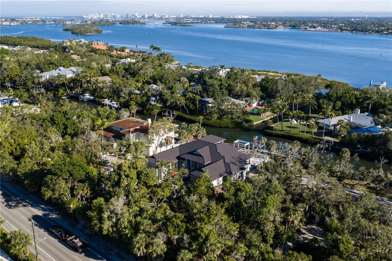 HIDDEN HARBOR - Residential