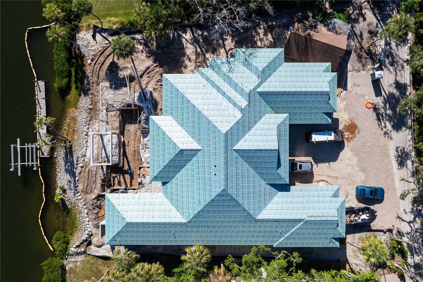 HIDDEN HARBOR - Residential