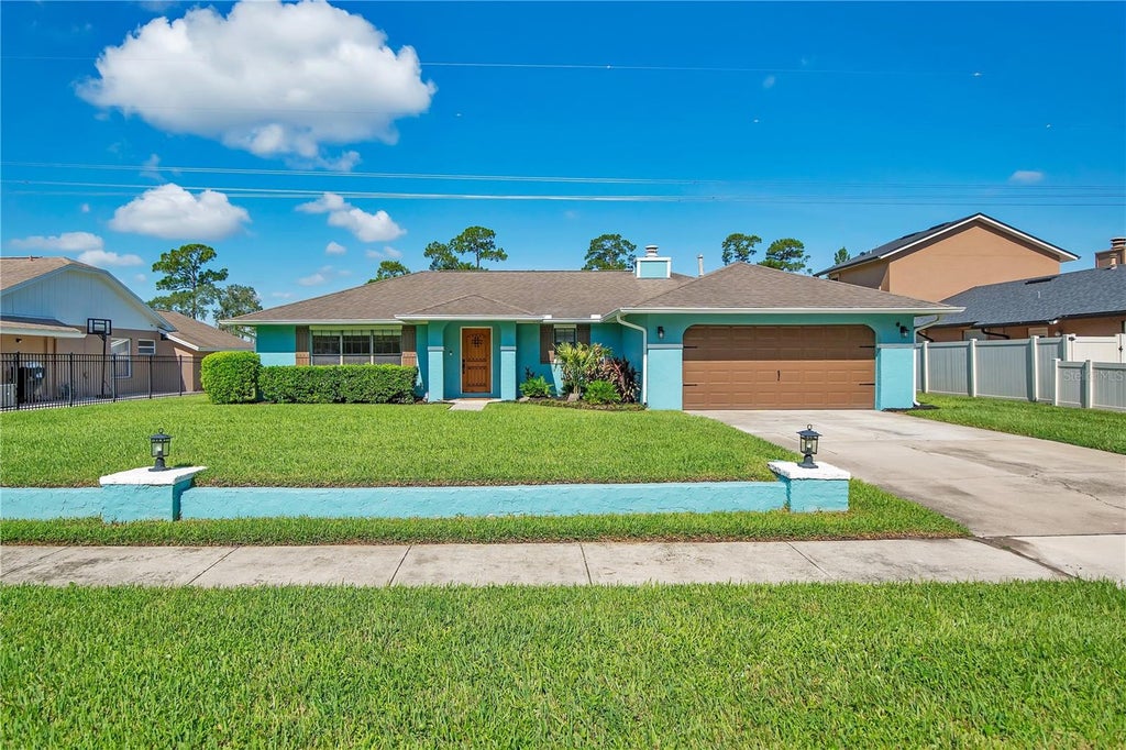 Photo of 4520 Bridgewater Drive, Orlando, FL 32817 (MLS # O6437324)