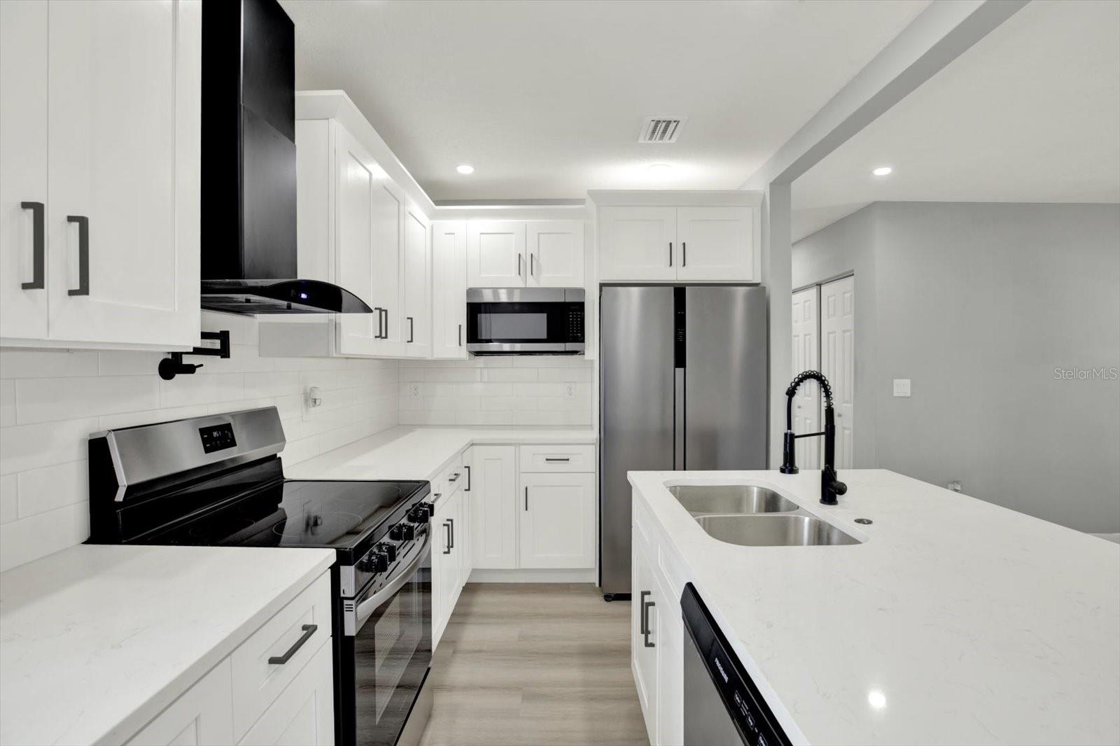 1235 STOCKTON DRIVE