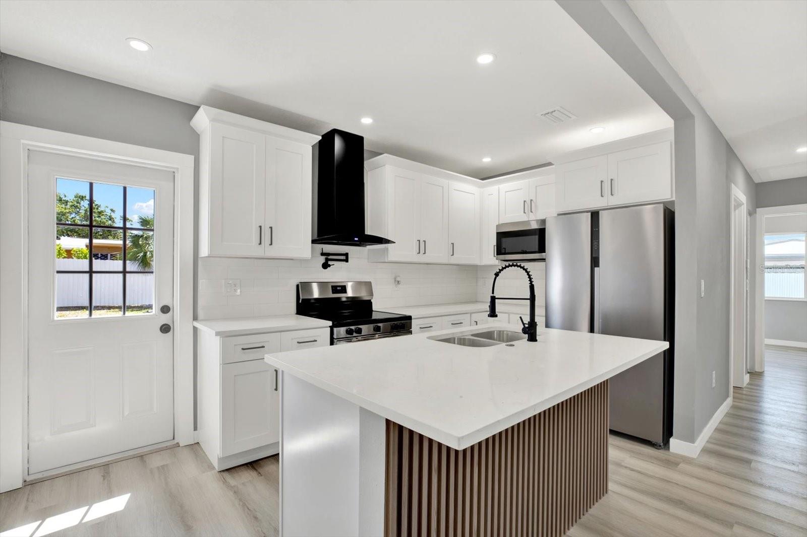 1235 STOCKTON DRIVE