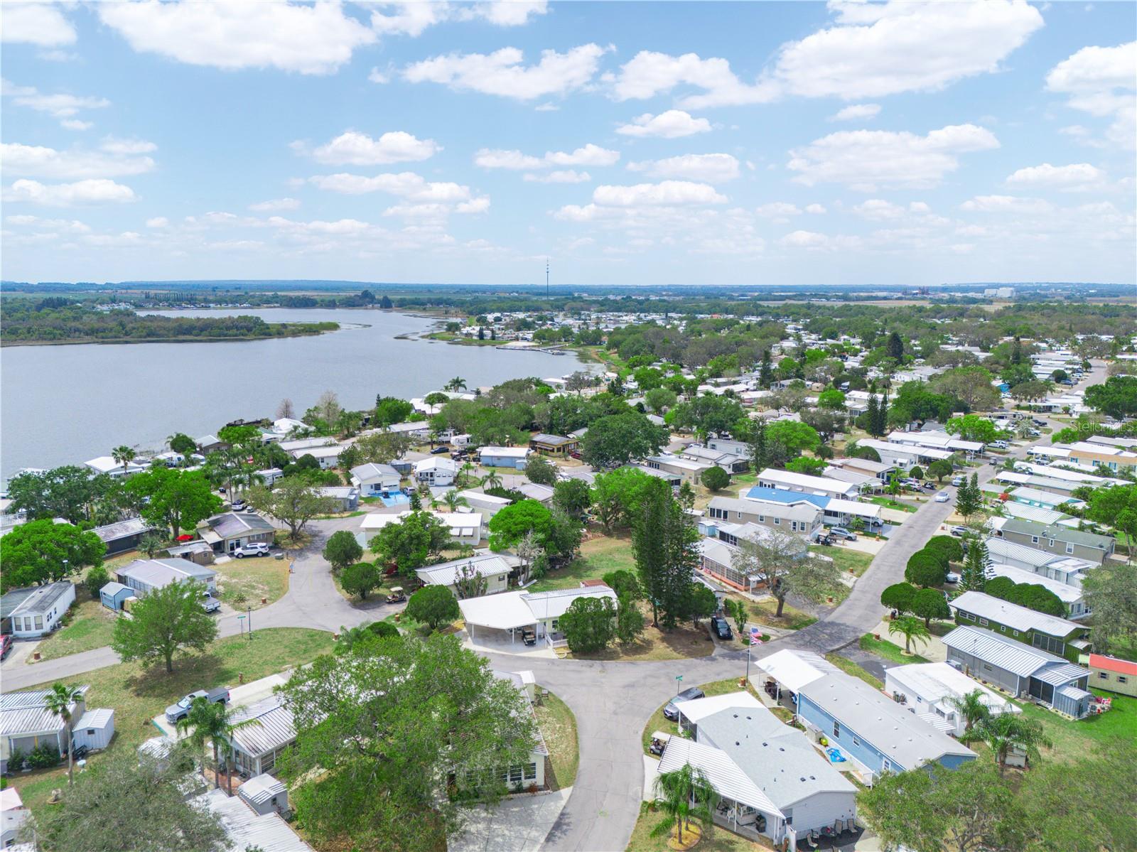 SADDLEBAG LAKE - Residential